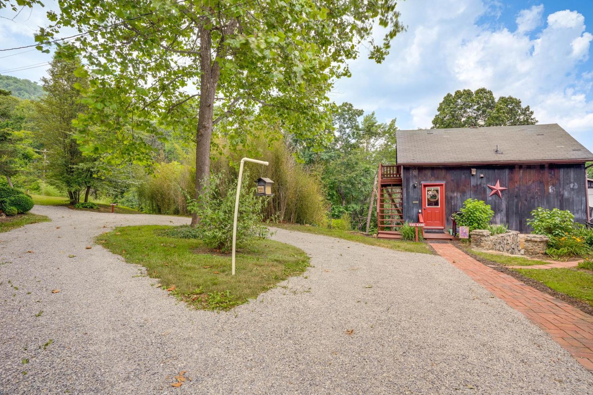 Cozy With Views Near Hiking Trails! Luray